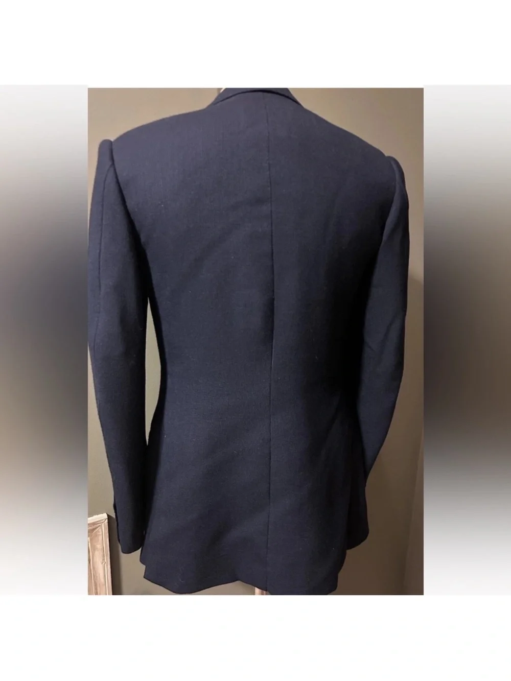 Huntsman Savile Row Bespoke Navy Blazer | 38R | 1-Button | Handcrafted Luxury - Picture 4 of 11